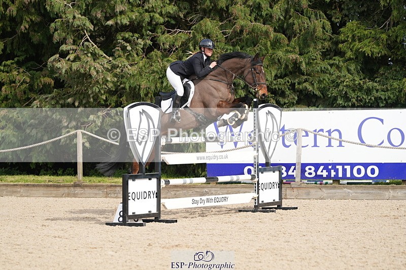 260322A-140539-01910 - 13 Foxhunter 1m 20 Open
