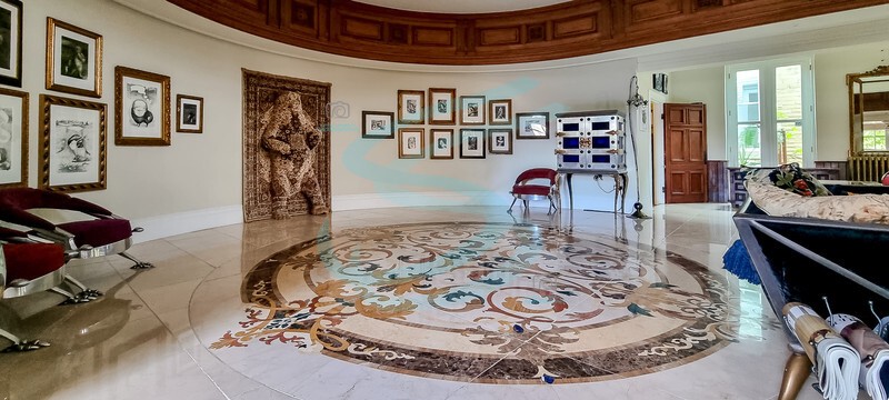 BW-The Chapel-SS-143733 - Mobile Images