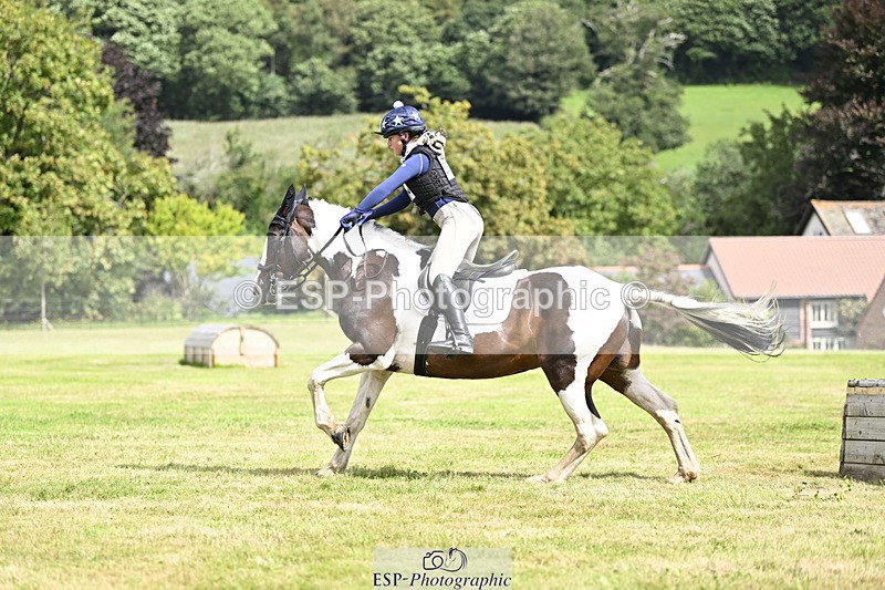 240825X-115616-32658 - 70cm XC 11.00 to 12.00