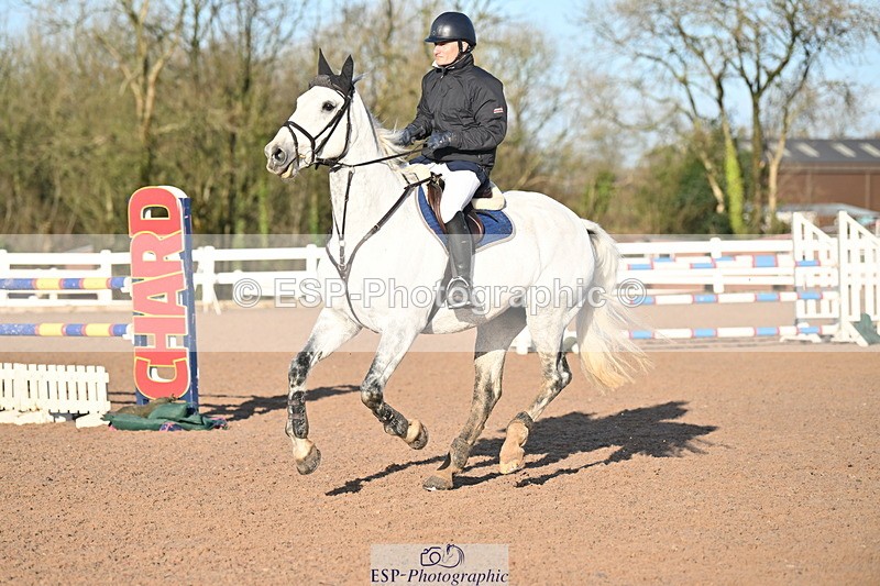 231210A-131131-02510 - Cls 20 Newcomers & 1.10m Open