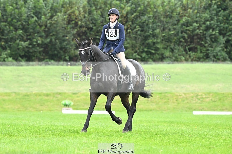 241024-150742-04714 - 423-Alexandra.Erskine.Scott-PRIMITIVE.DAYLIGHT