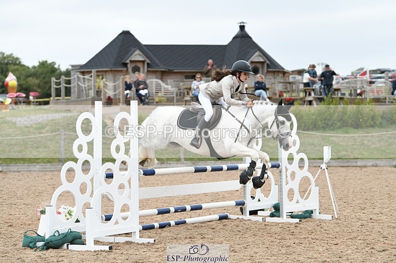 250807-134634-01331 - 90cm Round 2