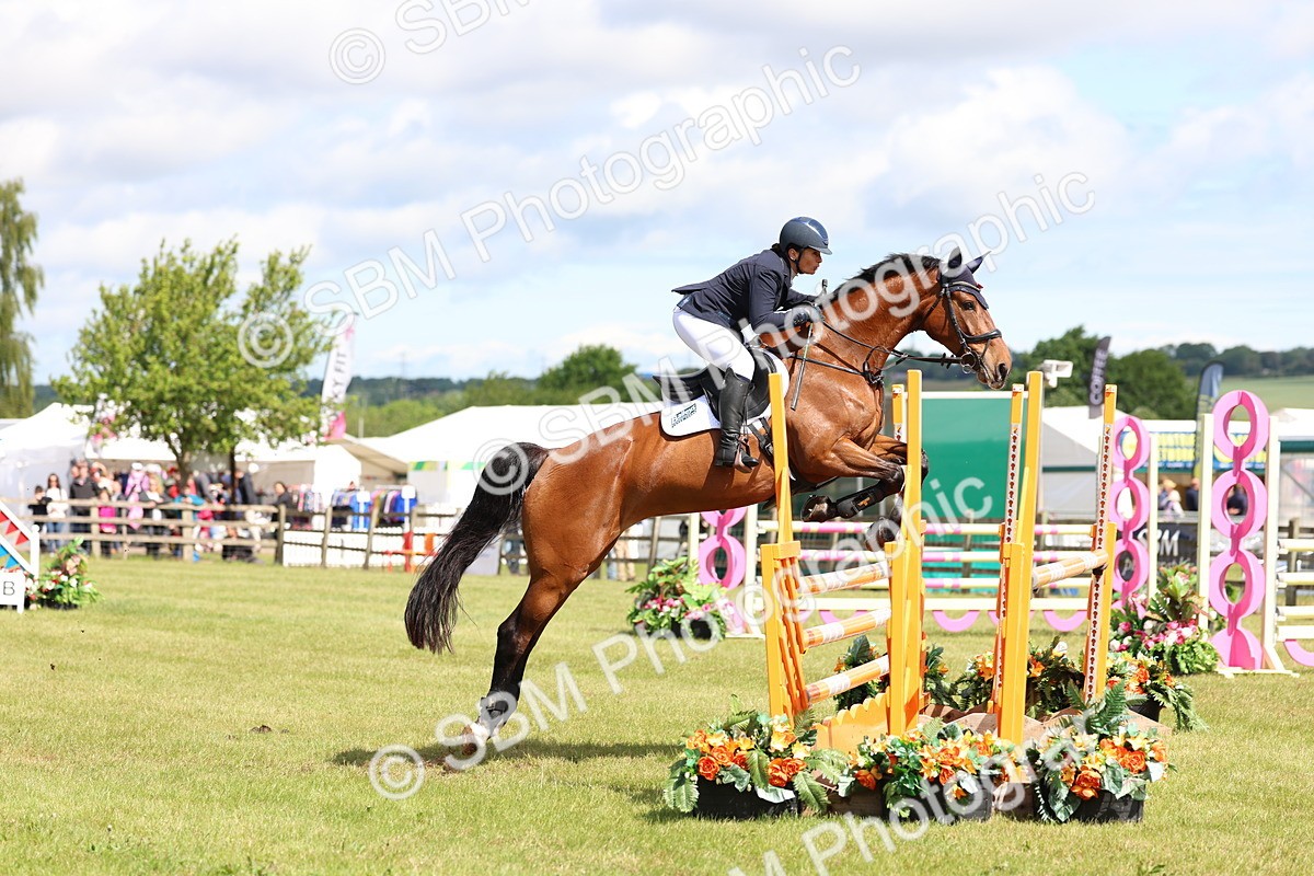 SBM_13567 - Class 206 - Senior Newcomers - 1.10m Open