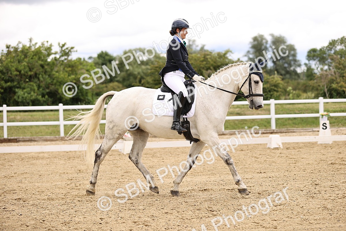 SBM_002065 - Class 2 - Novice 4 - 10.36-11.39