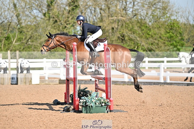 240509A-093129-00151 - Cls 1 British Novice and 90cm Open