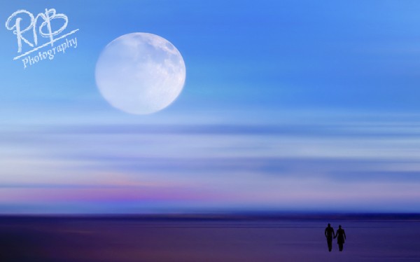 Moon Walkers - Creative Images