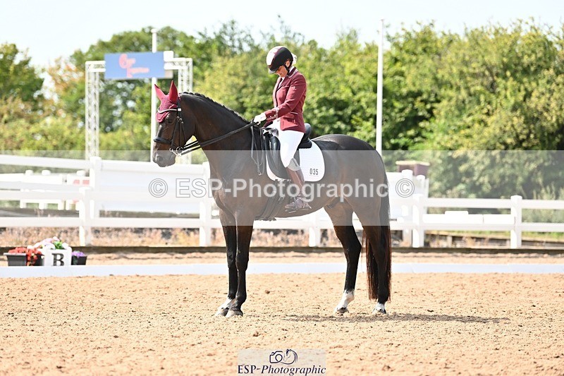 250815-115419-00761 - 035-Jane.LittlejohnNot.just.anyone