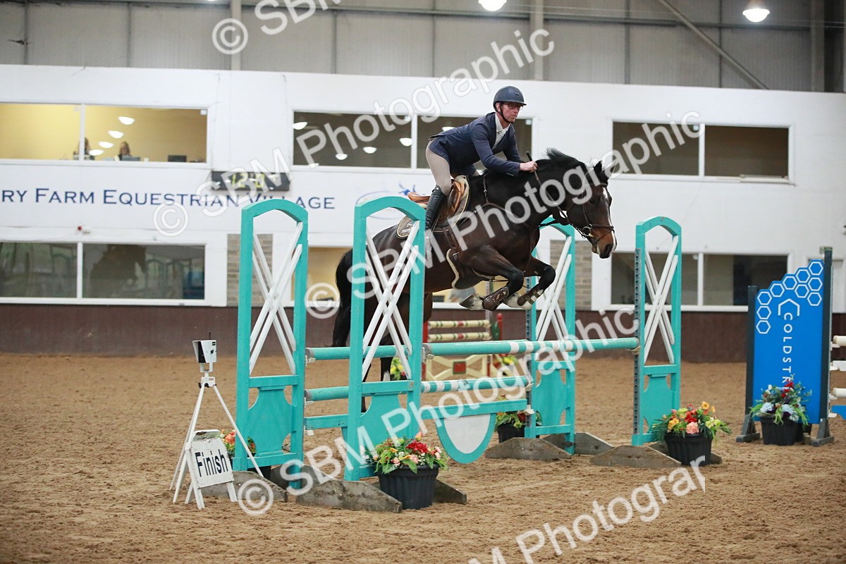 SBM_001189 - Class 4 - Senior Newcomers - 1.10m Open