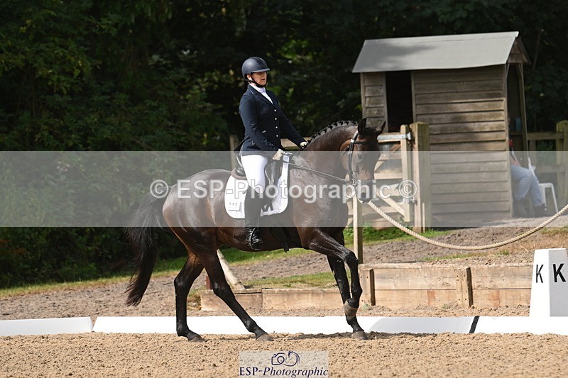 250719A-101020-03253 - 049-Veronica.Roberts-For.J'Adore