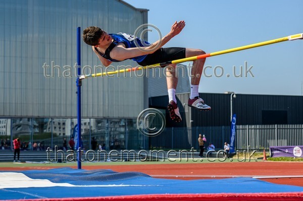 Age25SAT-917154 - Field Male