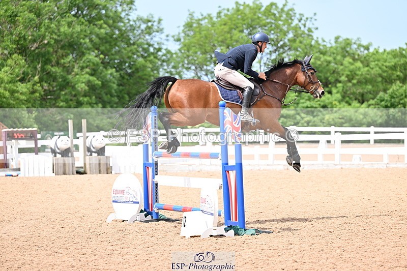 240605A-141819-00696 - Cls 4 Newcomers and 1.10m Open