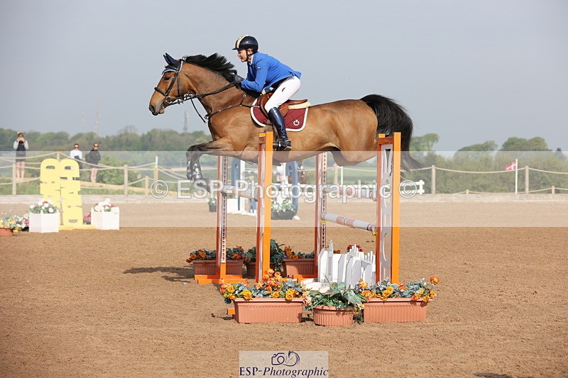 240511A-090503-10917 - Cls 32 Foxhunter