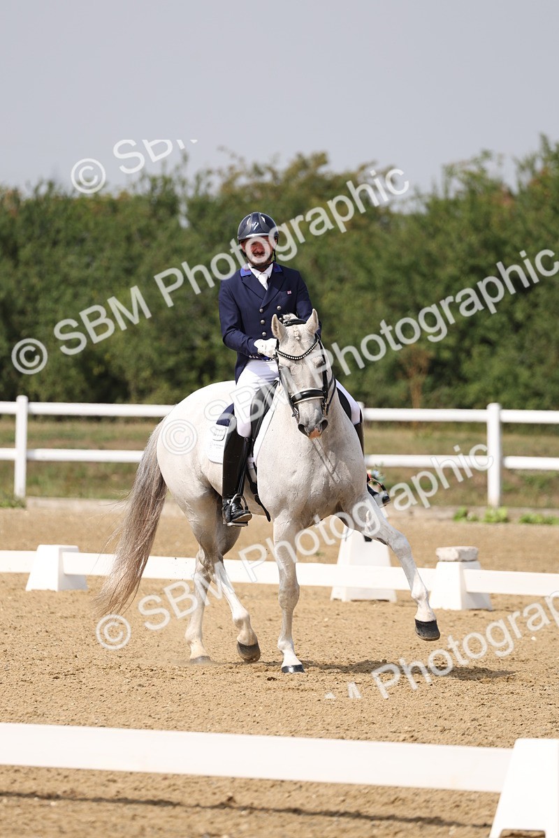 SBM_007339 - Class 9 - FEI INT I - 13.37-14.33