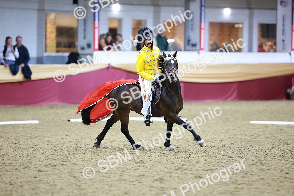 SBM_10316 - Class 62 - Strictly Fancy Dress-Age