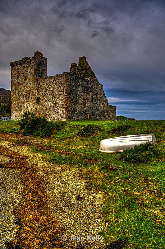 Lochranza Castle, Isle of Arran - 9197_Painterly 2 - HDR effects