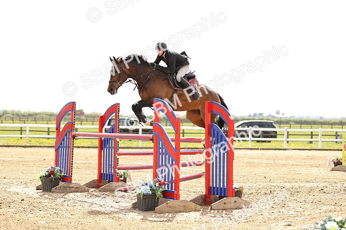  - Class 13 - Senior Foxhunter - 1.20m