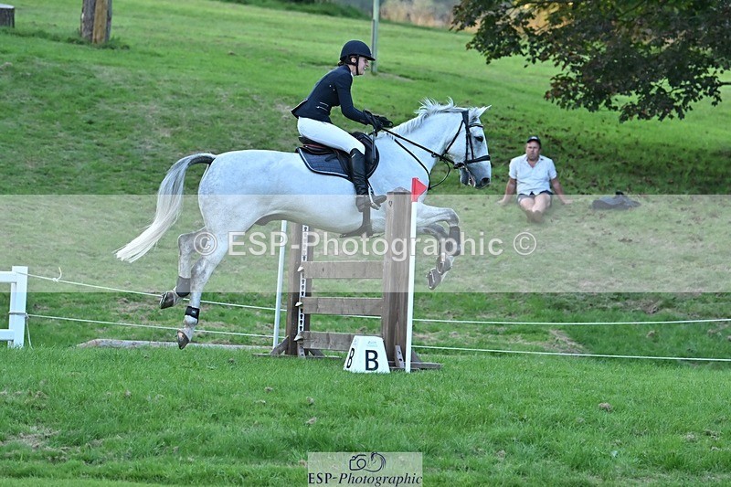 230909-185753-08205 - Cls 14 Snr 1m Derby