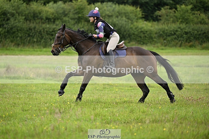 240630-123103-00880 - 916-Harriet_Parkes-Just_Henny