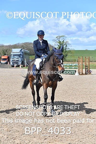 BPP_4033 - CLASS 5 FRI Senior 1.05m Open