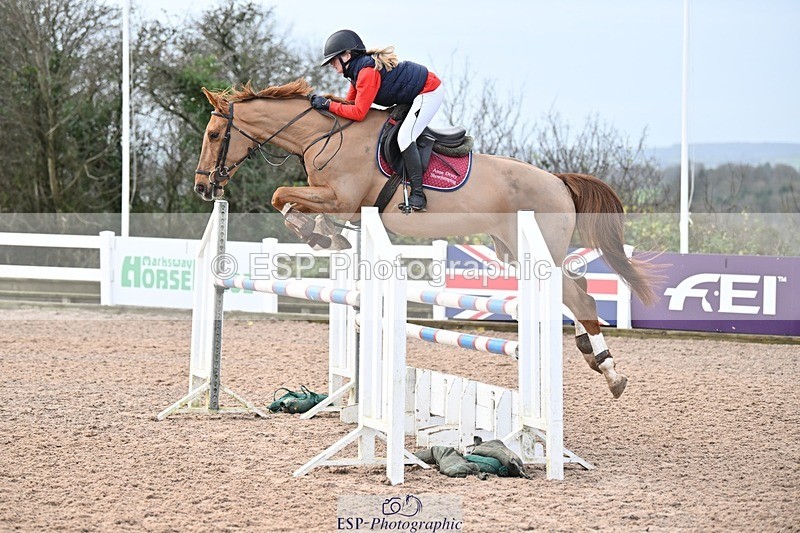 241206-130212-00890 - Cls 5 Newcomers and 1.10m Open