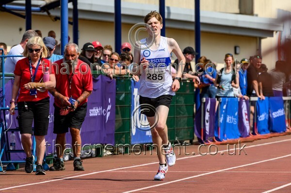 West25Sat-927651 - Track Male