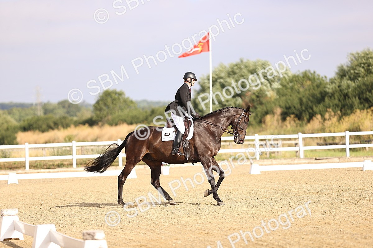 SBM_008468 - Novice 5 - 08.30-9.33