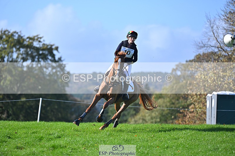 241025-110642-06658 - 010-Julia.Norman-SCOTCH.ON.THE.ROCK'Z