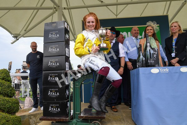 170623-Race 1-Kihavah-0228 - Race 1 2.00pm Queen Mother's Cup Handicap