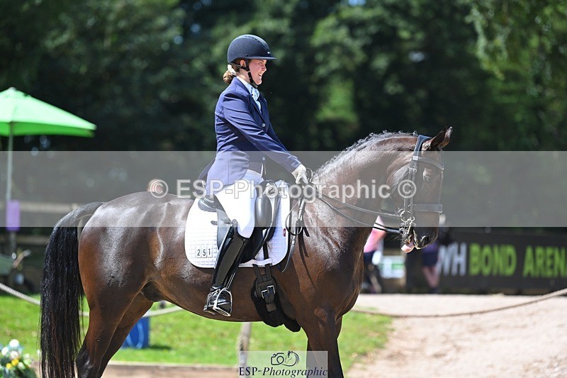 230811-121507-01213 - Cls 4 Adv Medium Silver