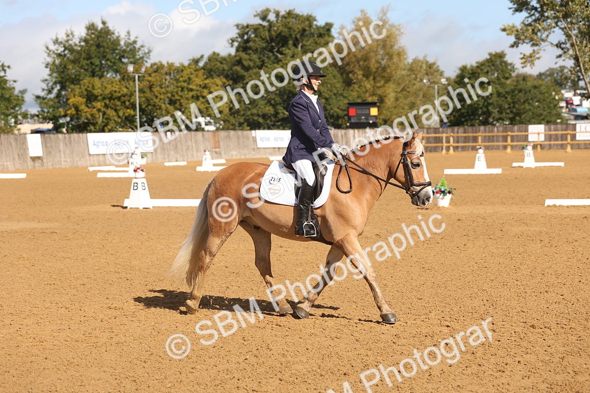 SBM_37668 - D18 - Grand Tour Championship Novice 2
