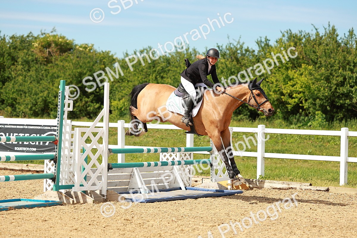 SBM_002463 - Class 4 - Senior Newcomers - 1.10m