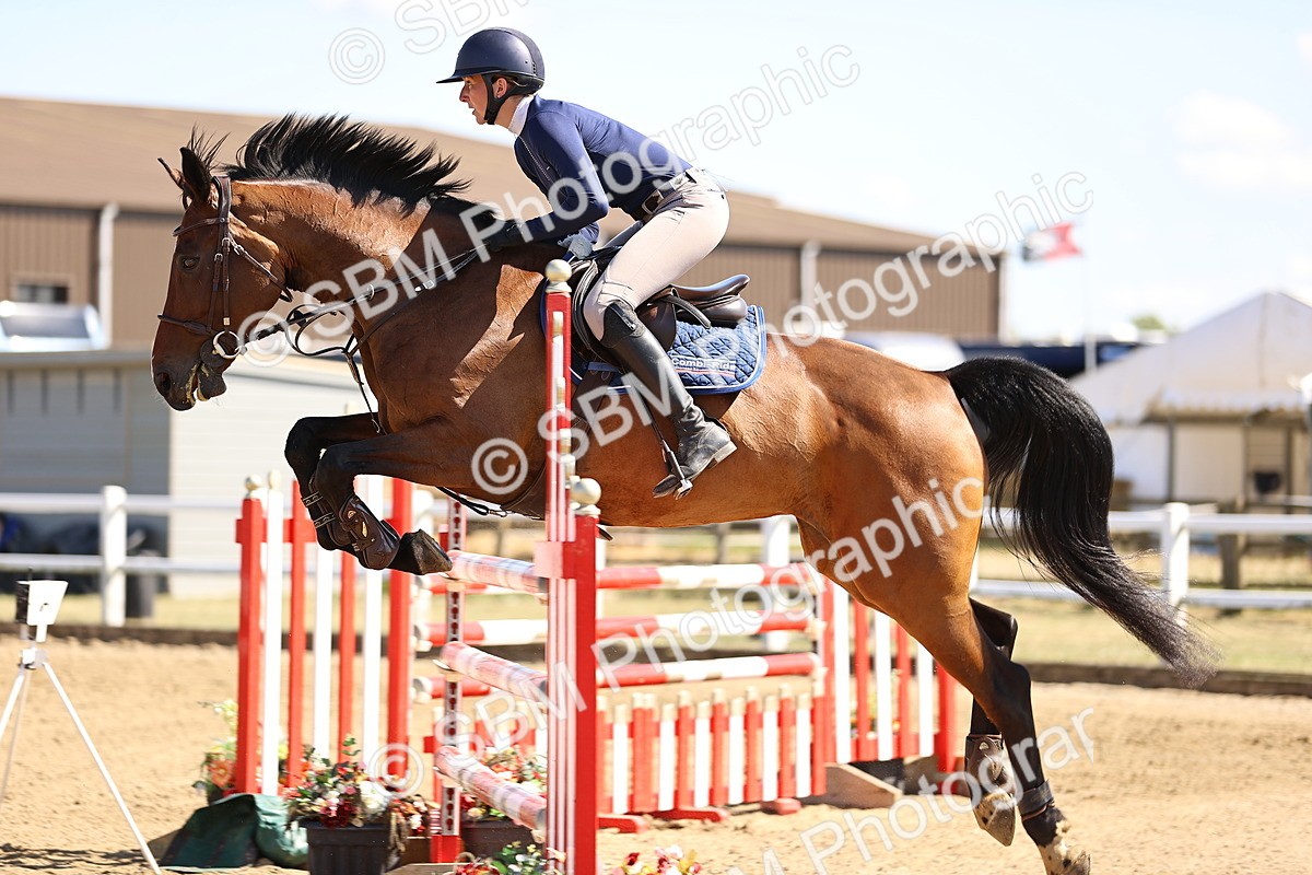 SBM_015419 - Class 16 - Senior foxhunter - 1.20m Open