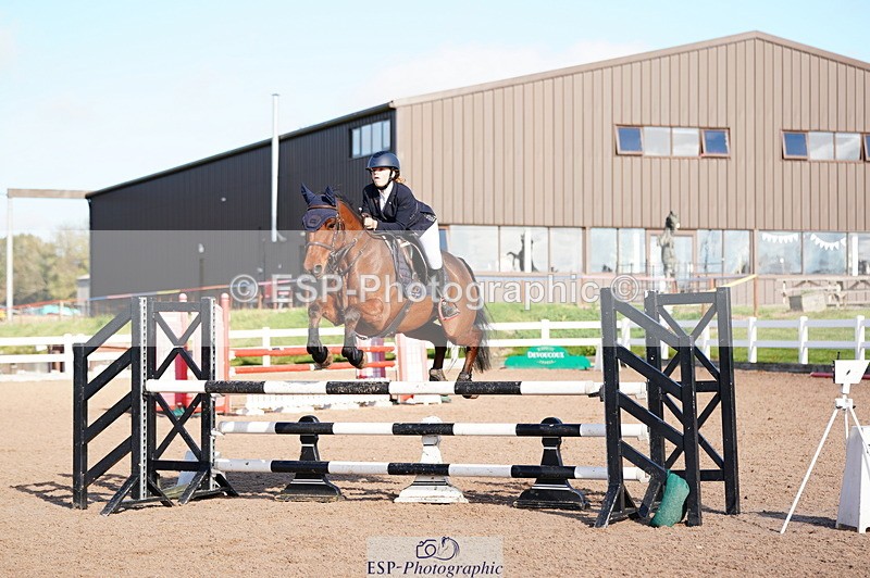 241027A-115904-02646 - SUN Cls 6 Pony Newcomers and 1m Open