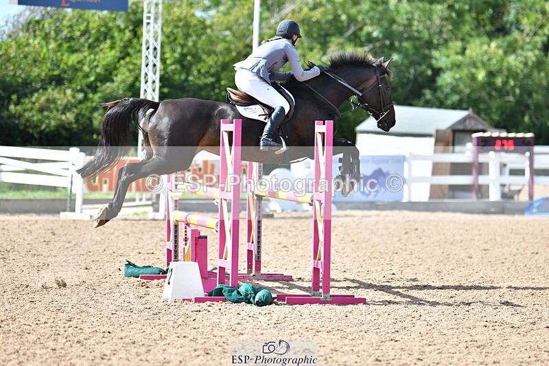 230819A-153849-01076 - Cls 32 95cm Amateur Qualifier