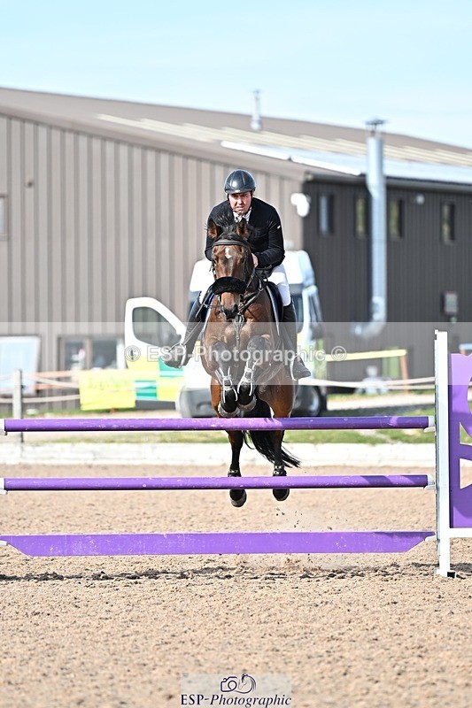 251001-144600-00491 - Cls 6 Foxhunter and 1.20m Open