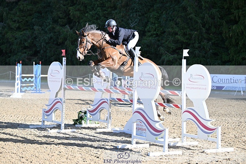 231022-113026-26331 - 321-MAN.ABOUT.TOWN.II-David.Doel-SJ