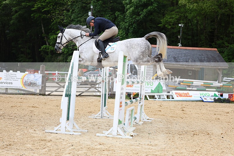 3E7A9684 - Class 9: Senior Foxhunter/1.20 open