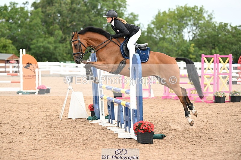 240802A-084220-03216 - Cls 21 A&B Brit Nov & 90cm Open