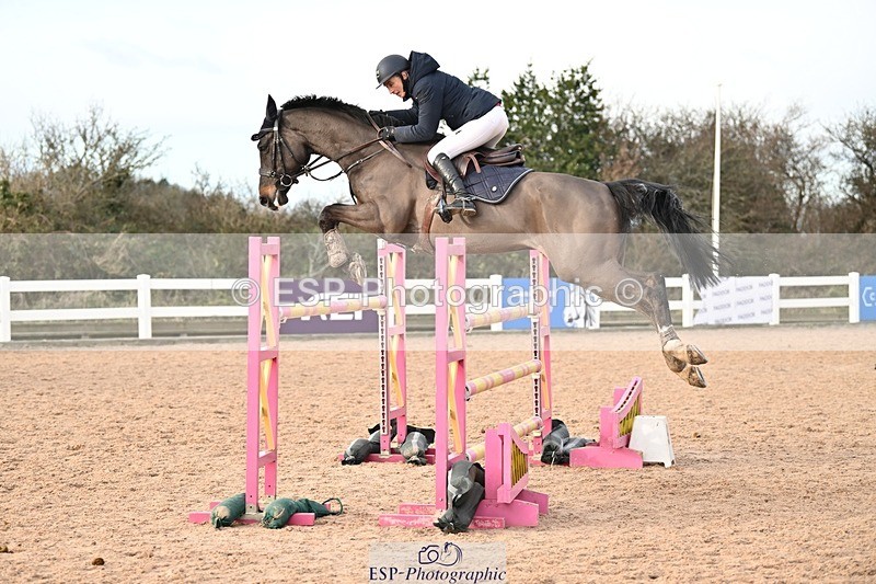 241208-140148-01864 - Cls 22 Foxhunter and 1.20m Open