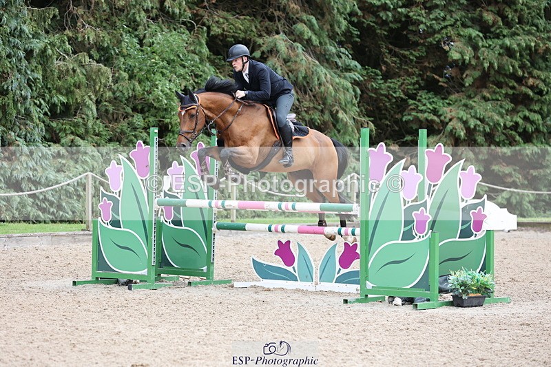 250705A-175105-16651 - Cls 37 1.05m Amateur Quali