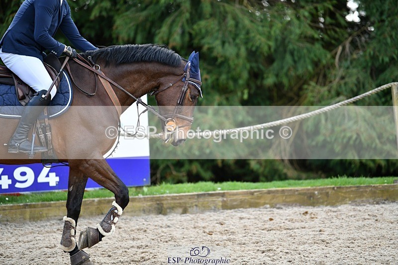 240324-124026-02629 - Cls 9 Snr 1.05m Open