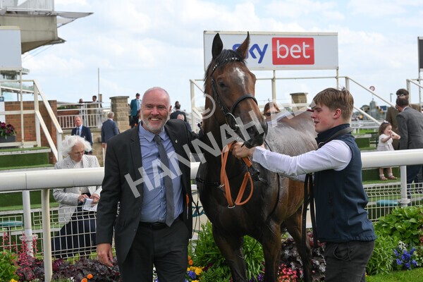 yr10062022r6-43 - Race 6 4.40pm No 1 York by GuestHouse Hotels British EBF Novice Fillies Stakes