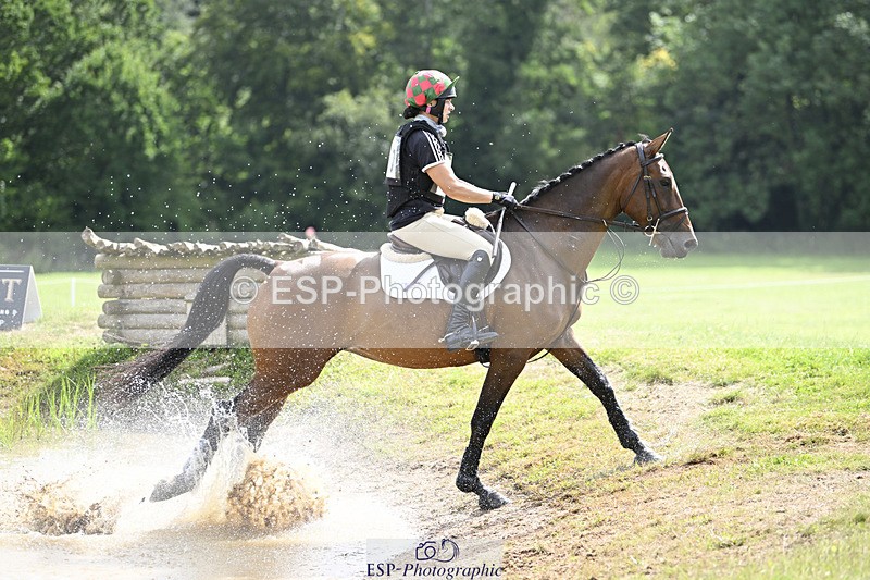 240804-104947-10675 - 357-Georgina_Ewell-LASAIRFHIONA