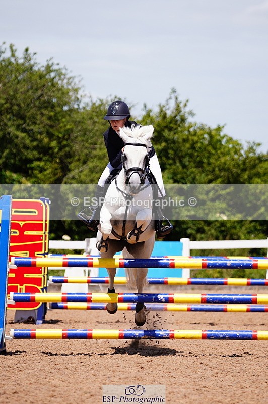 240629A-115714-05116 - Cls 18 Newcomers and 1m Open