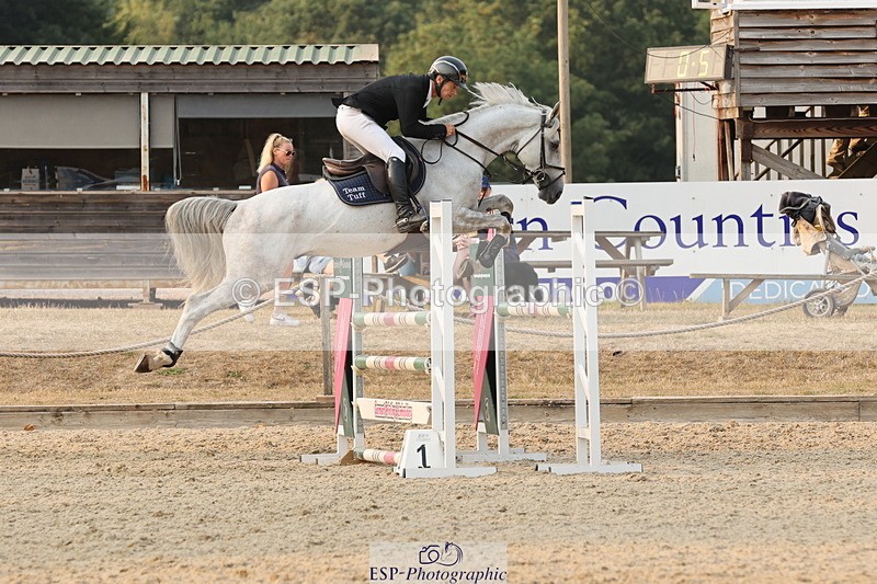 250816A-181928-03352 - Cls 11 Snr Foxhunter