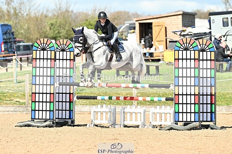 250416-150128-01568 - Cls 6 Foxhunter and 1.20m