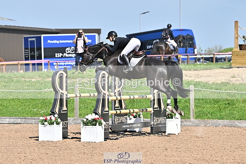 240509A-111524-01088 - Cls 9 Snr 1.20m Open