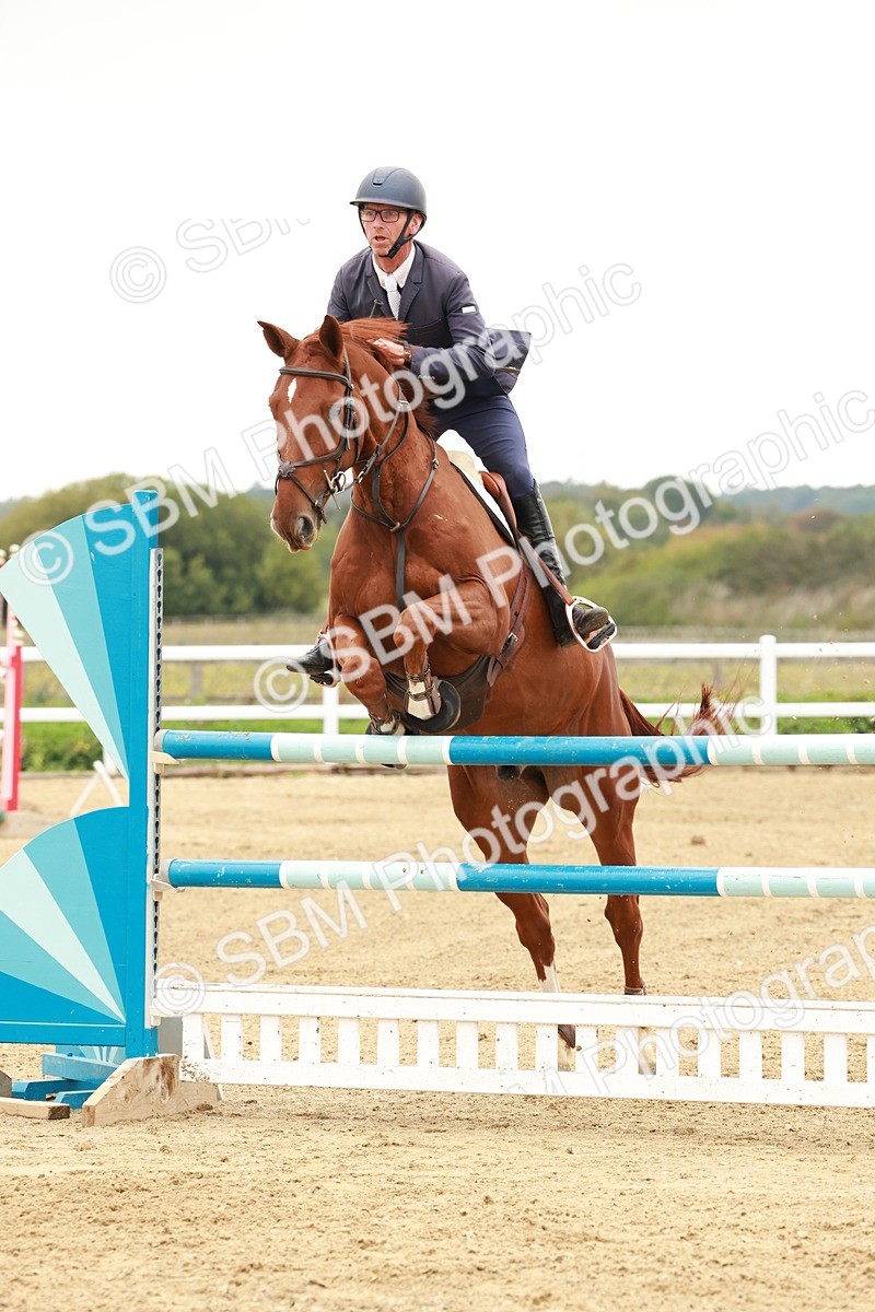 1I0A8087 - Class 5 - Senior Foxhunter 1.20m