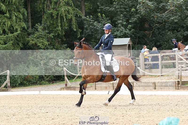 250718A-114645-00962 - 117-Alexandra.Northwood-Scurlagecastle.Gino