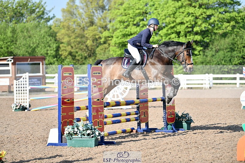 240512A-081106-16783 - Cls 39 British Novice and 90cm Open